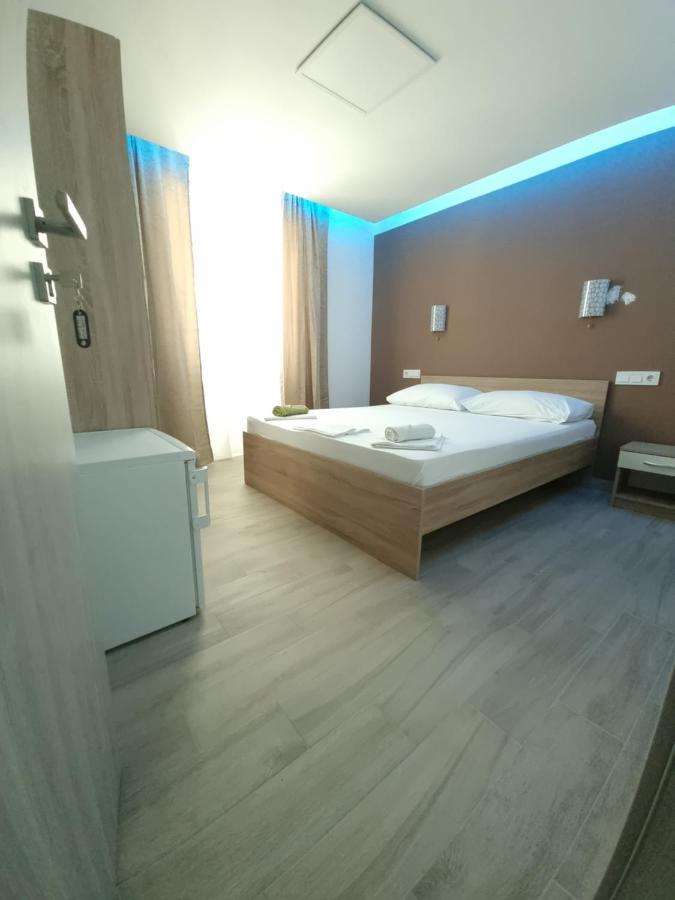 Ana & Marko Rooms Novalja Habitación foto